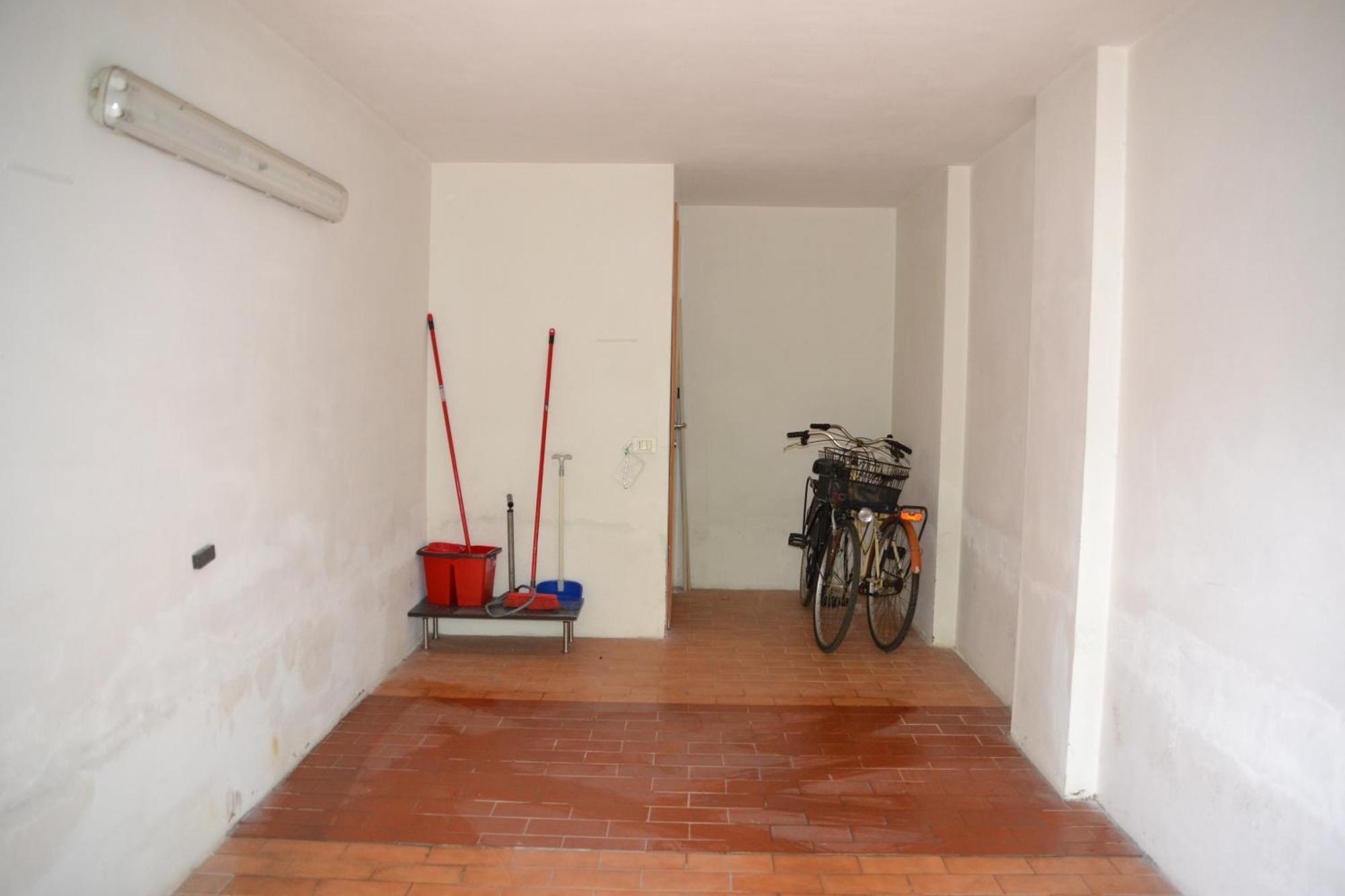 Casa Rosina + Box Per Auto 2 Bici 1,5Km Dalle Mura Lucca Esterno foto